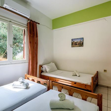 Apartament Antonis Studio Sfinárion Zewnętrze zdjęcie