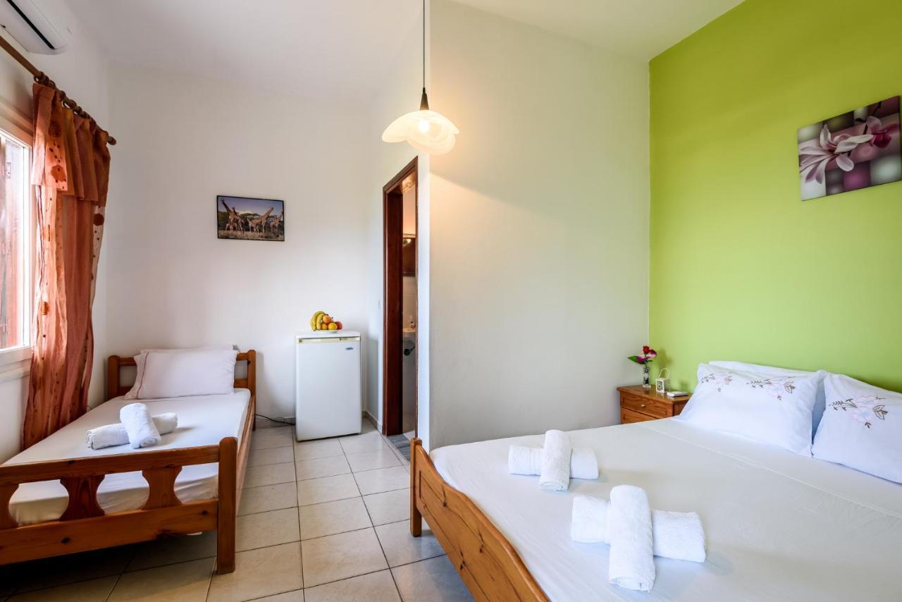 Apartament Antonis Studio Sfinárion Zewnętrze zdjęcie