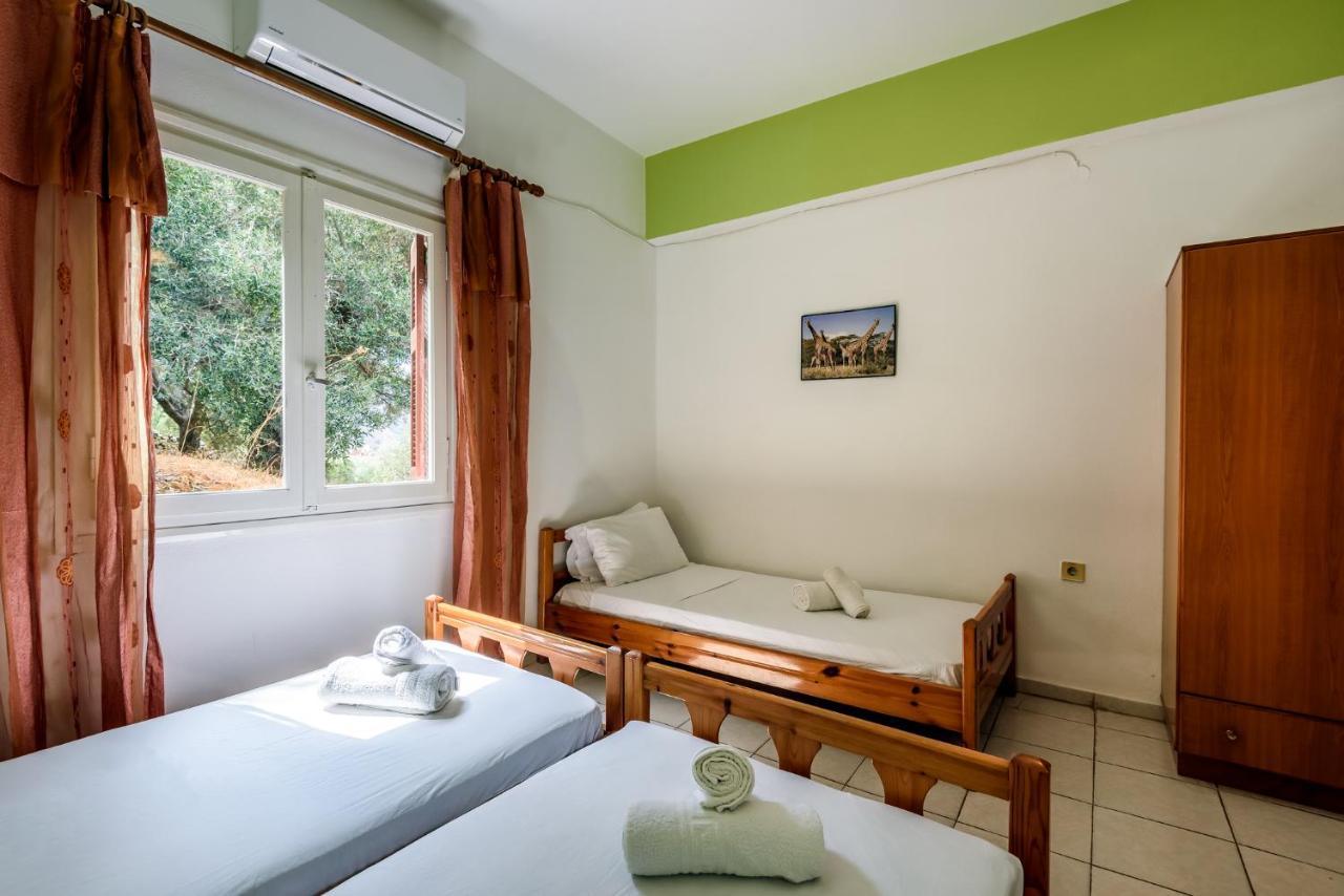 Apartament Antonis Studio Sfinárion Zewnętrze zdjęcie