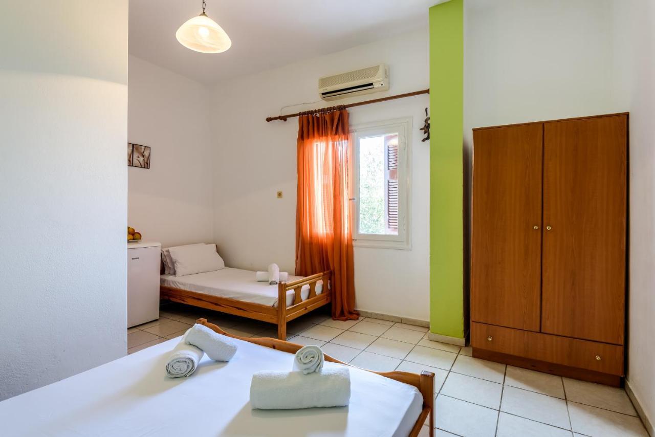 Apartament Antonis Studio Sfinárion Zewnętrze zdjęcie